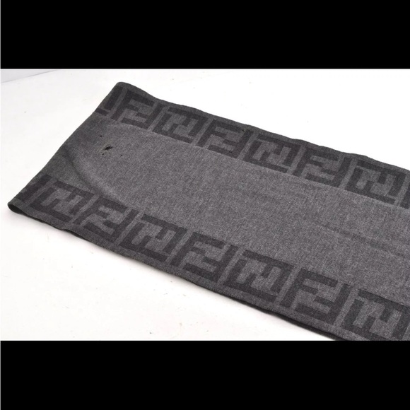 Authentic Fendi scarf Woolen Scarf - Picture 7 of 12
